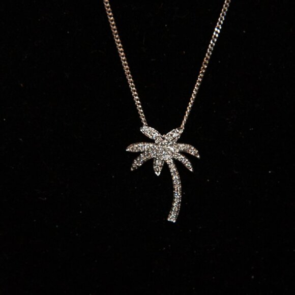Diamond and 14K White Gold Palm Tree Charm/Pendant on 18K White Gold Chain - Picture 2 of 2